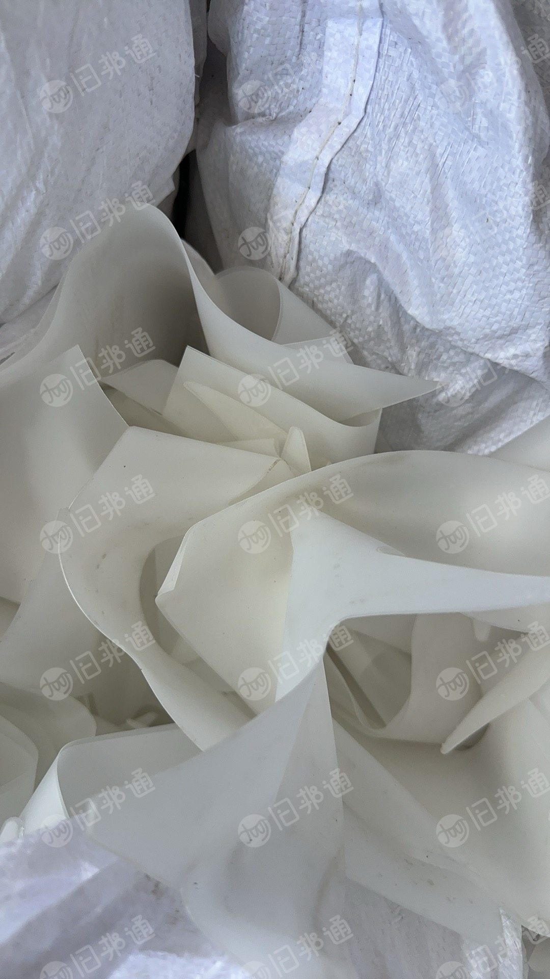 出售医疗厂PU边角料,现货20多吨