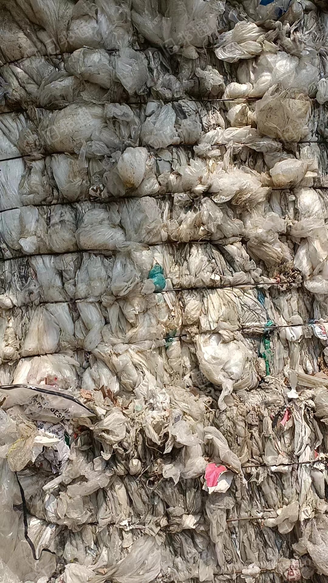 长期出售二级水洗高压膜废料,蓝白混打高压膜