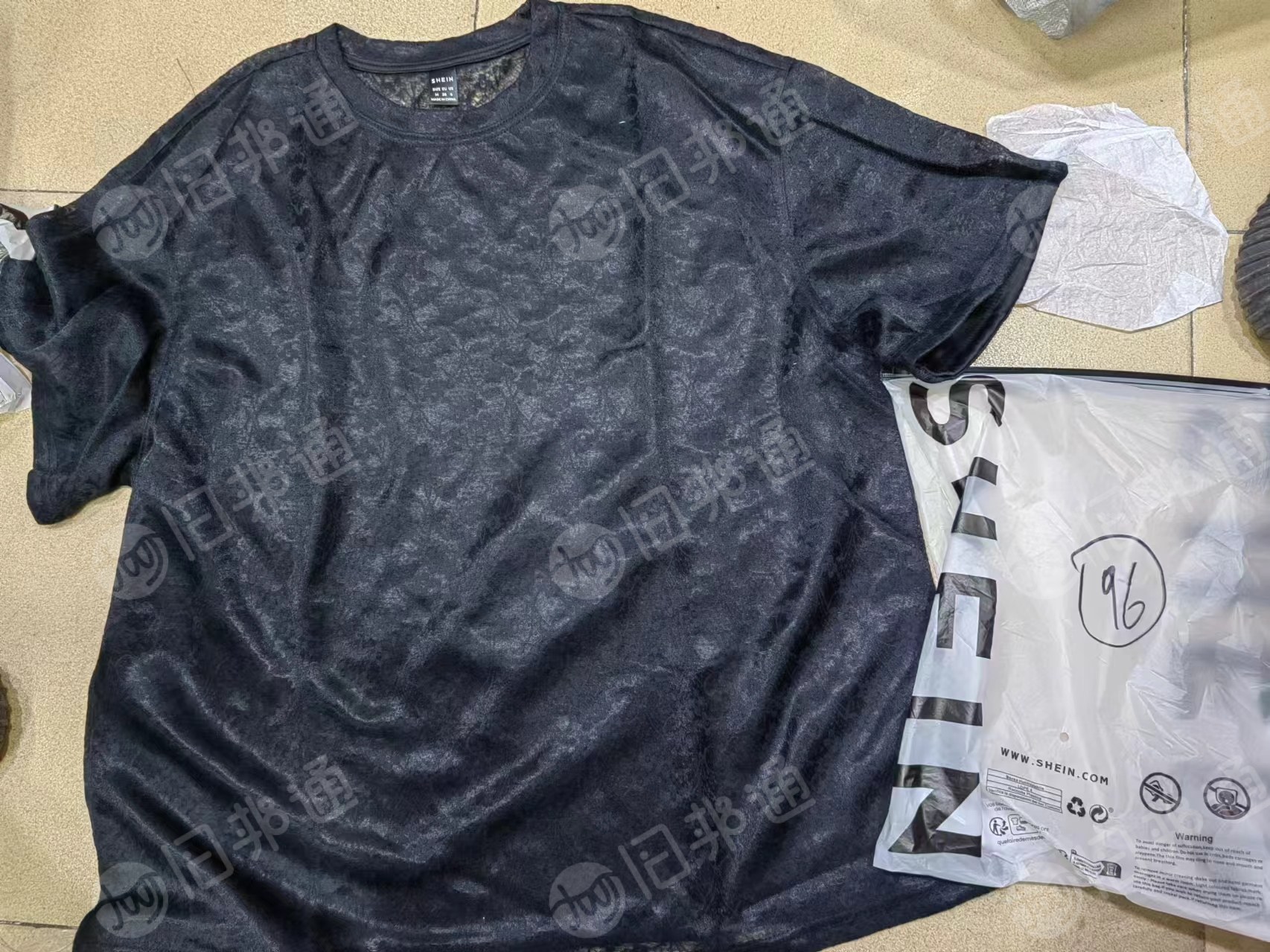 出售库存衣服,成品衣服,女装,有包装,现货1200件左右