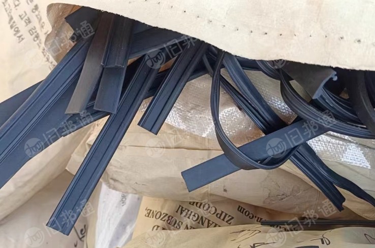 长期出售热塑弹性体粉碎料,现货十来吨