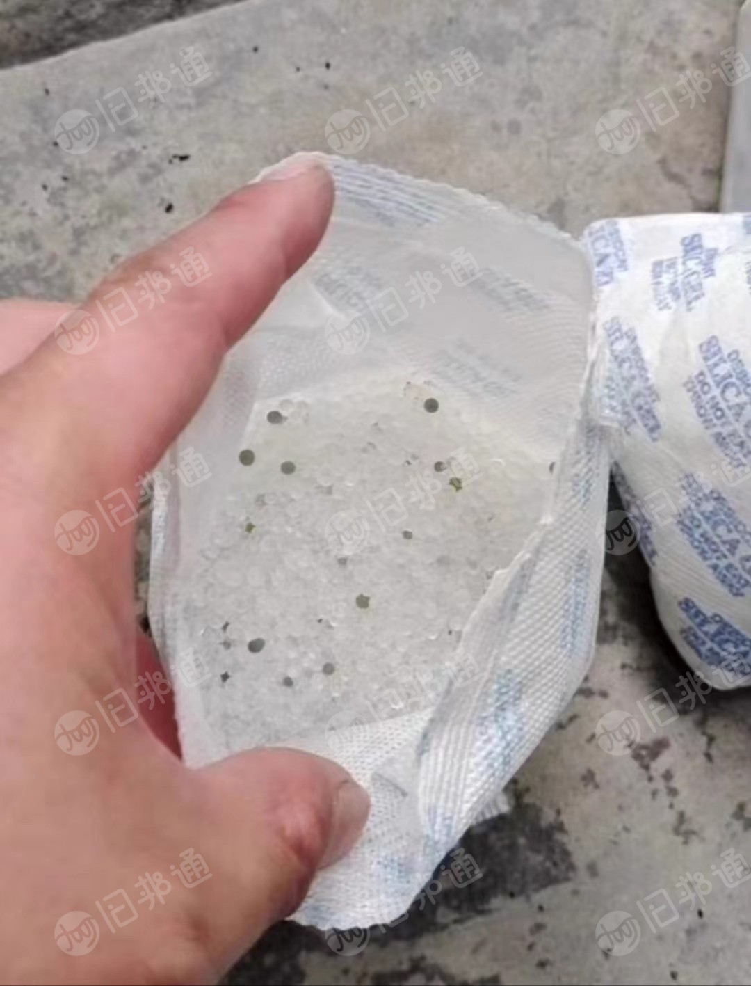 长期大量出售干燥剂,电子厂下来的,货干净,长期有