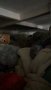 出售撕好的旧棉被，旧丝绵被，旧丝绵下脚料，现货够6米8的车，货在浙江杭州