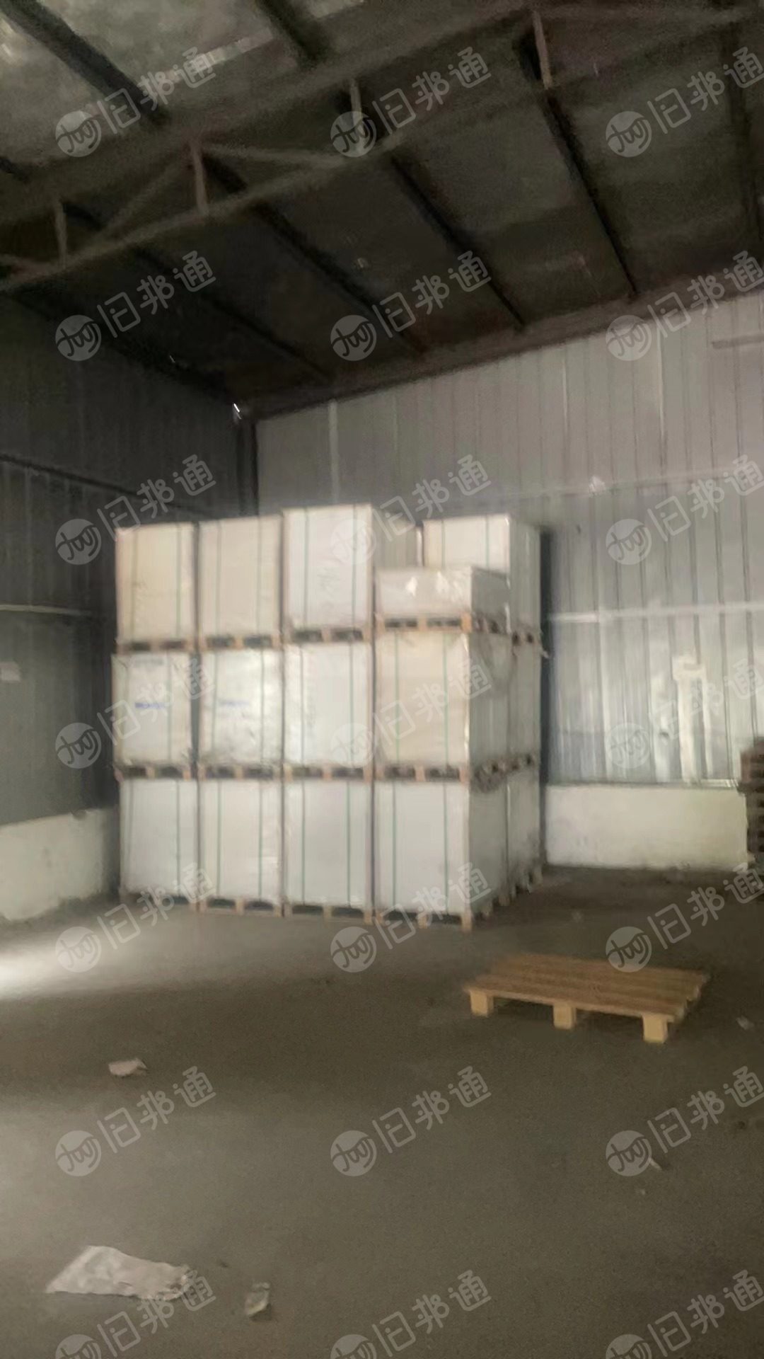 处理一批未拆封的哑光双面铜版纸