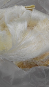 长期出售腈纶长丝，月供20吨