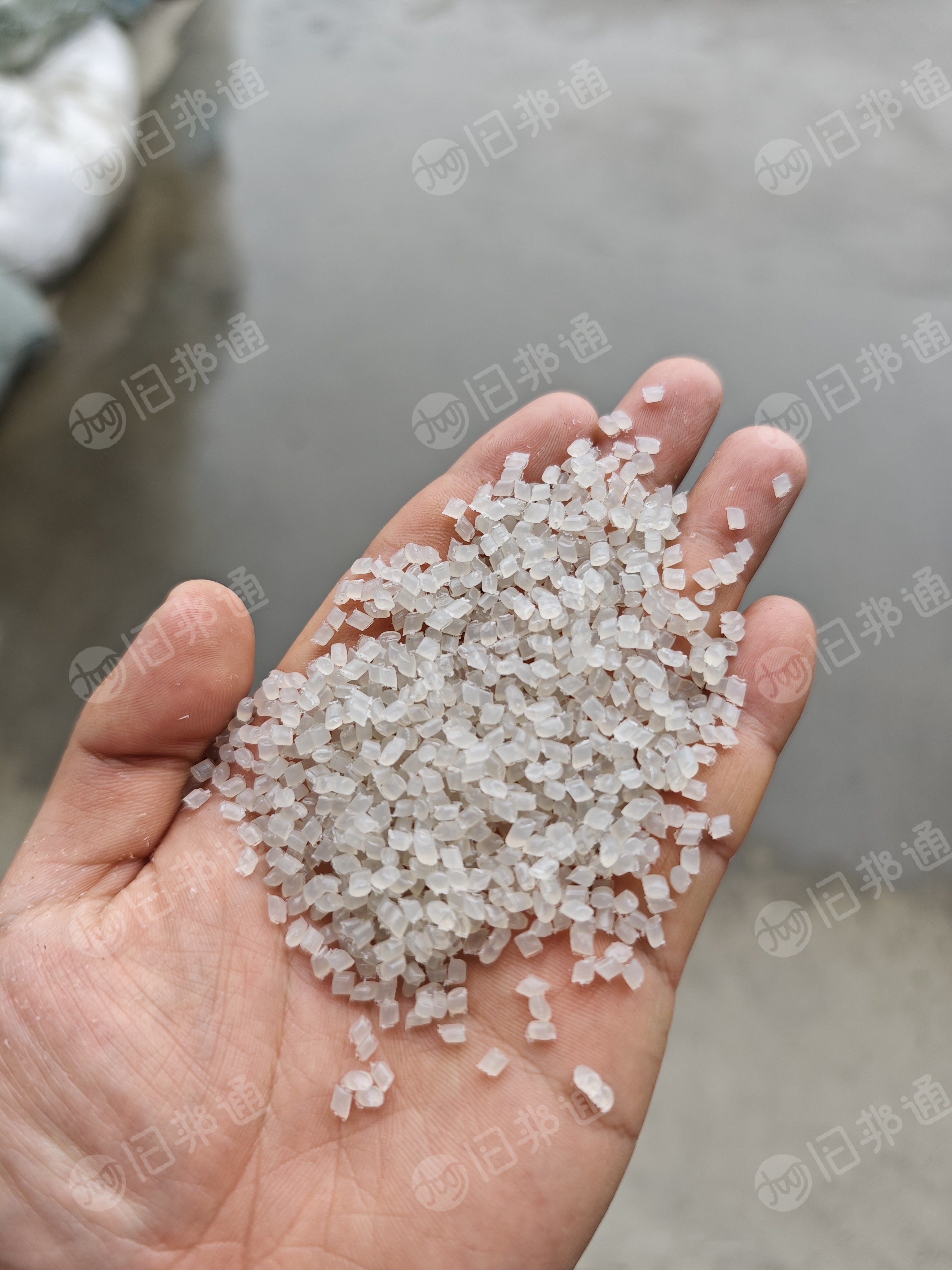出售PE吹塑花料、吹膜料,气泡膜料