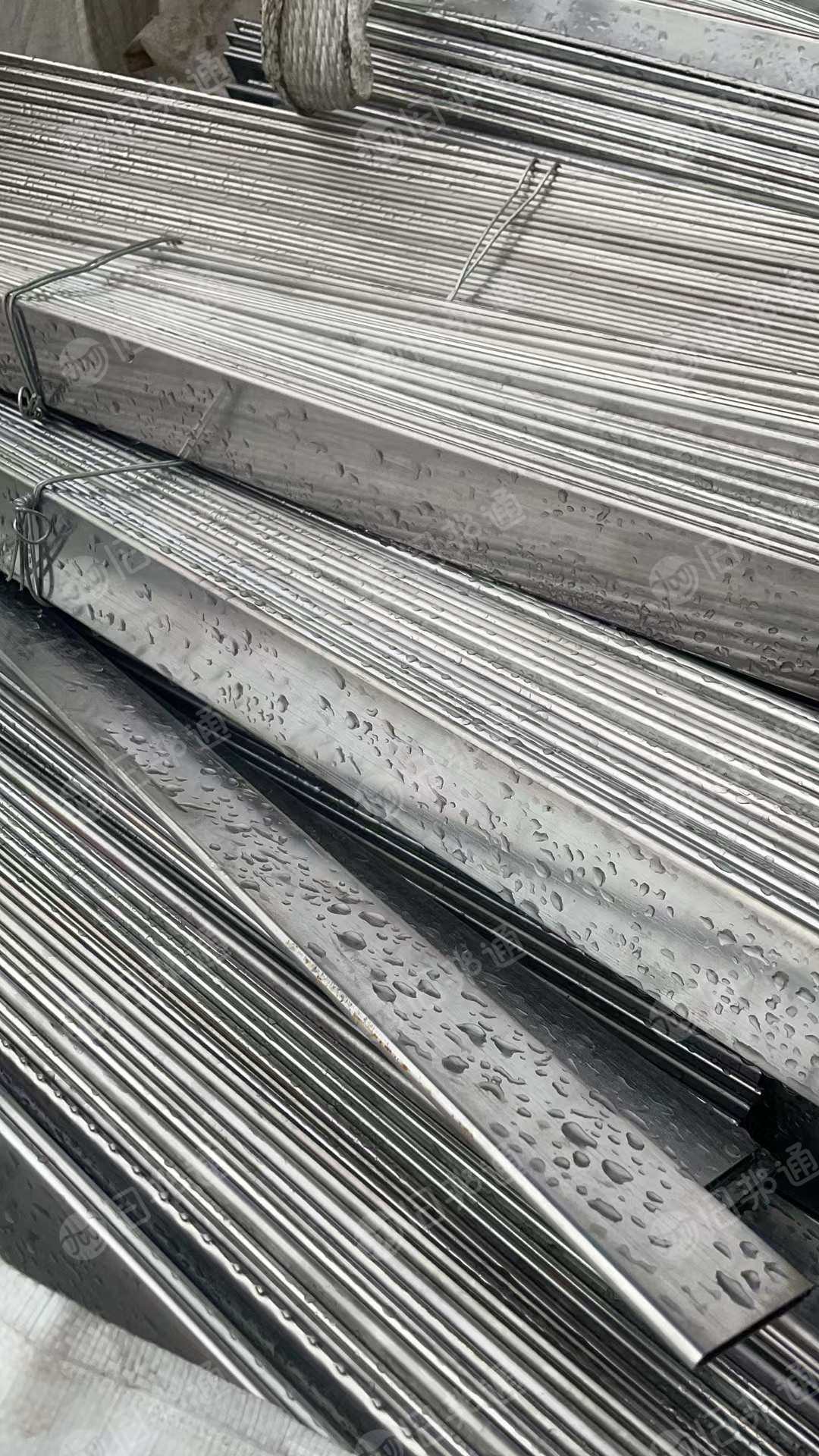 出售一批铬铁料,有10吨左右