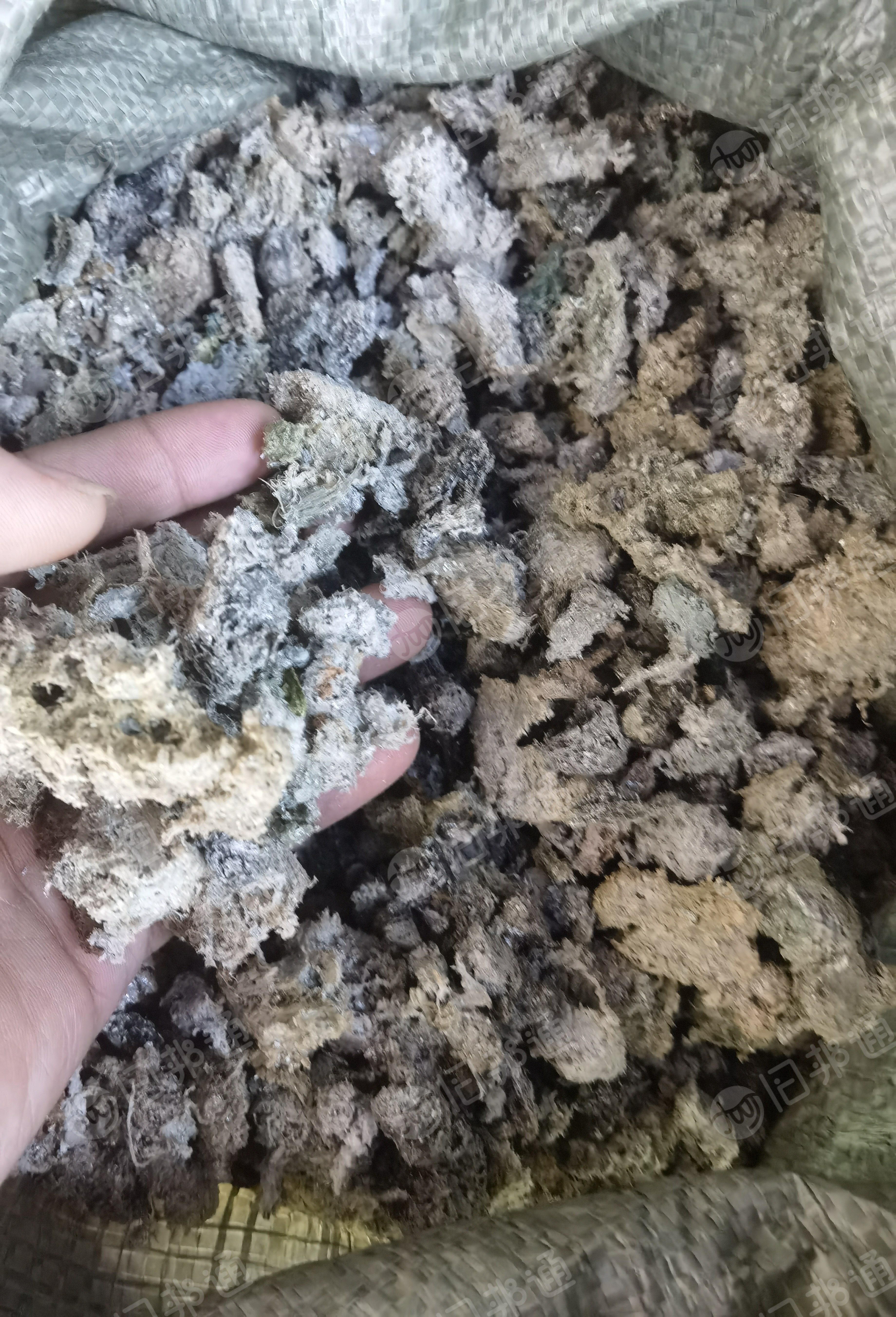 长期出售PE铝膜做的破碎料,现货40吨 ,注塑用