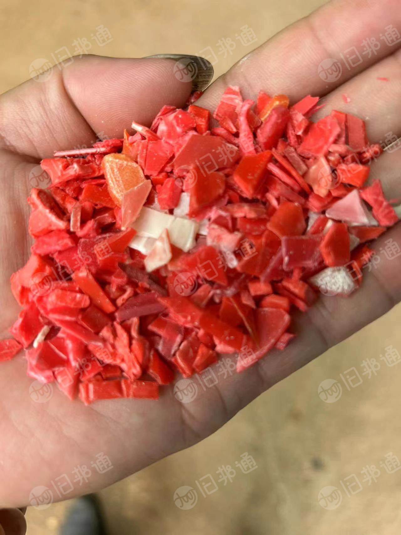 求购PE垃圾桶破碎料,低压框破碎料