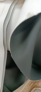 出售PVC蒙皮，月供30吨