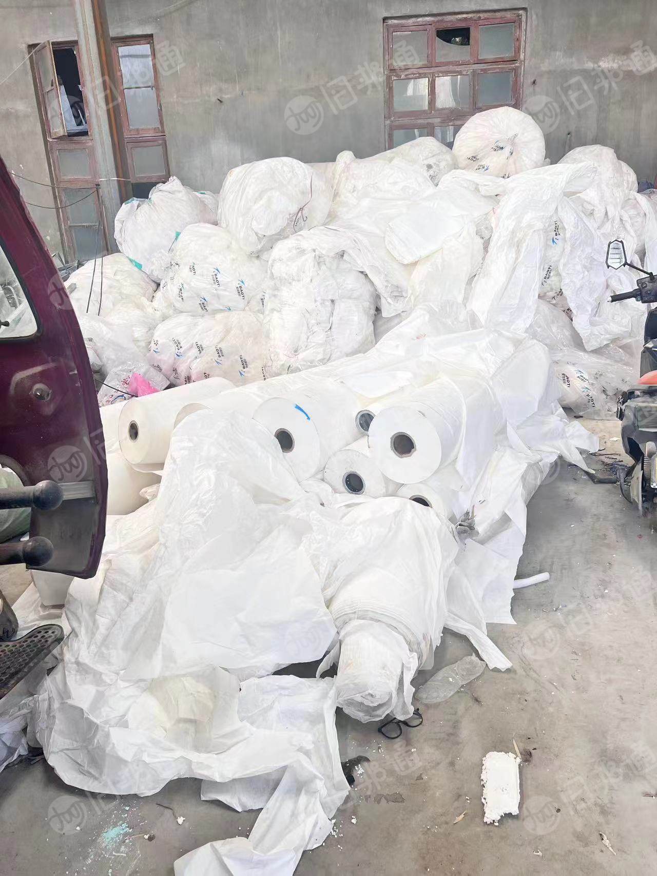 出售不锈钢衬纸,5吨带轻油,5吨不带油