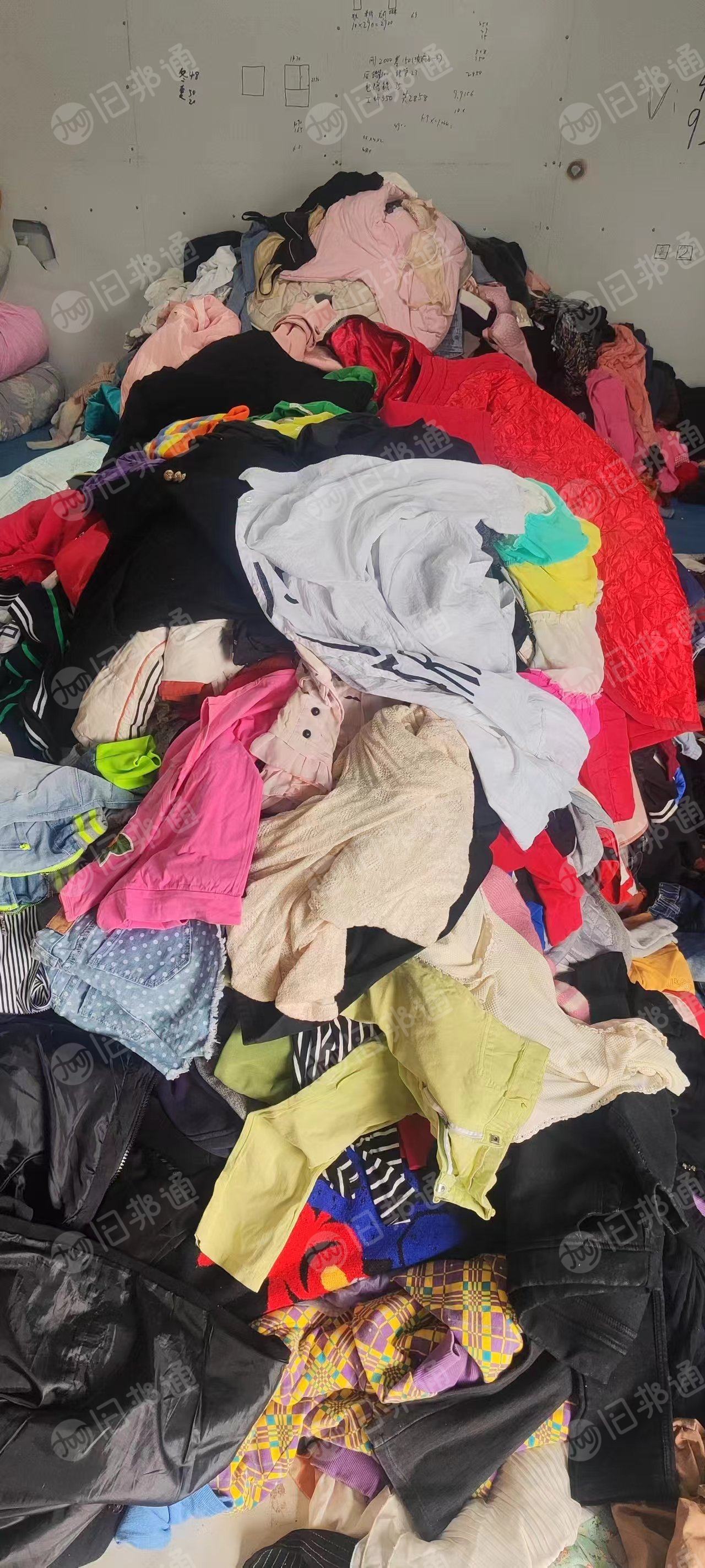 长期出售旧衣服统货,小区货,,每月50吨左右,货在河北张家口