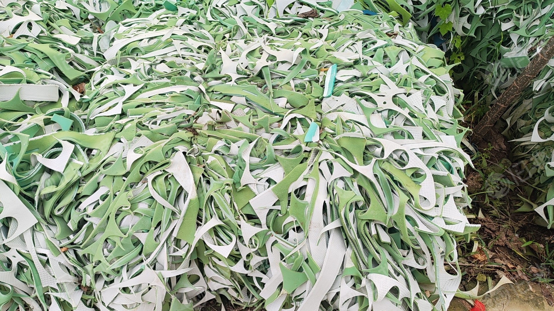 大量出售海绵下脚料,海绵燃烧料,免费送,在河南商丘