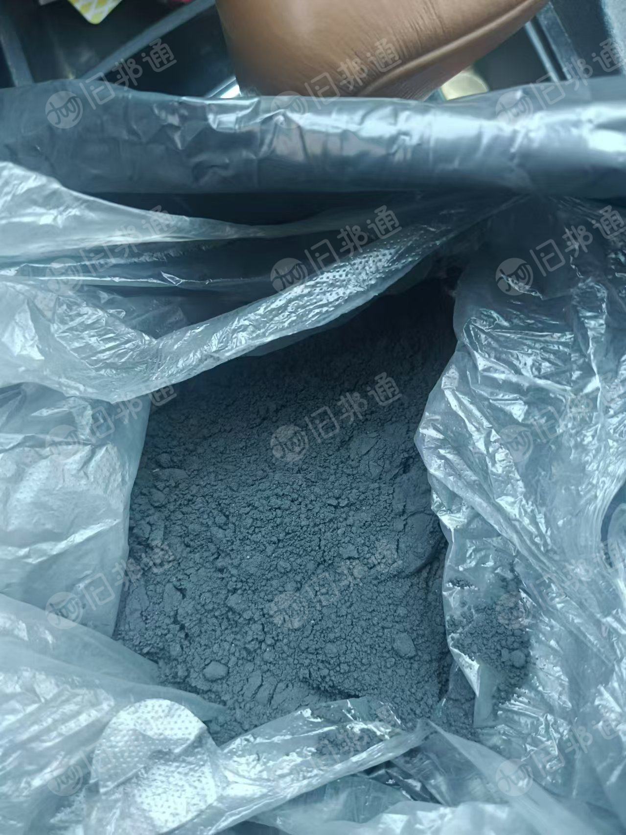 出售钢厂除尘灰,锌含量50左右,氯离子3以内,水七八个