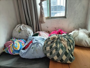 出售旧衣服统货，分拣货，月供4吨