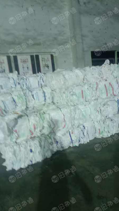 出售PE乳白袋,PE一级高压膜,现货9.6米一车