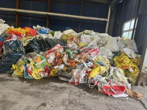 出售废旧吨包、编织袋，没有压包，现货7-8吨