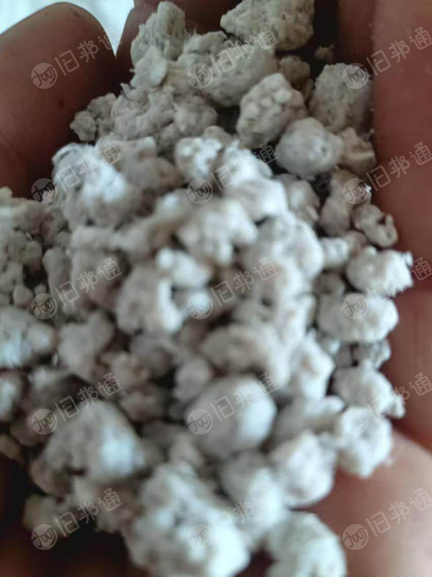 出售水丝泡料,涤纶,白色