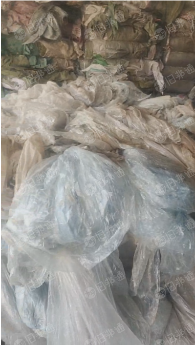 出售大白花乙压块,小蓝桶压块,水洗编织袋,滴灌带,水洗吊棚膜