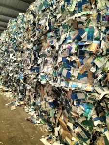 出售带膜药卡纸废料