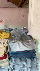 出售成品沙发垫，雪尼尔的，现货有一千多条