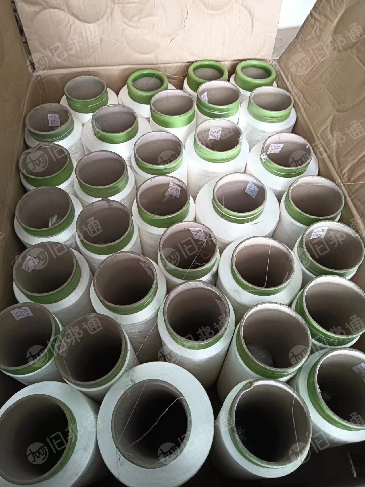 出售pbt弹力丝,白色,现货有8吨左右,开封的有两吨,没开封的话有6吨左右