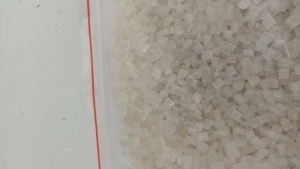 出售纯OPP颗粒，卷膜刀口膜抽的，过三层100目