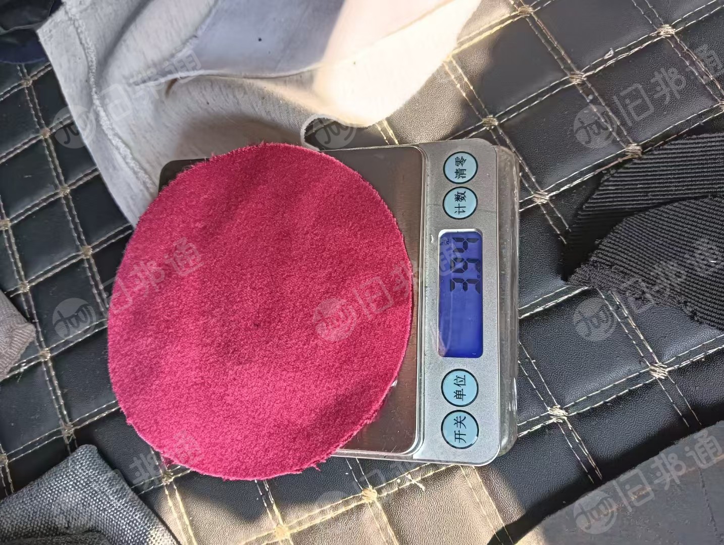 出售梭织双面呢库存布,彩色七吨左右,门幅克155重400 左右,货在浙江绍兴