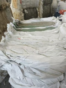 出售干造编织袋，现货十吨左右