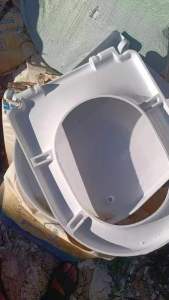 出售脲醛马桶盖板