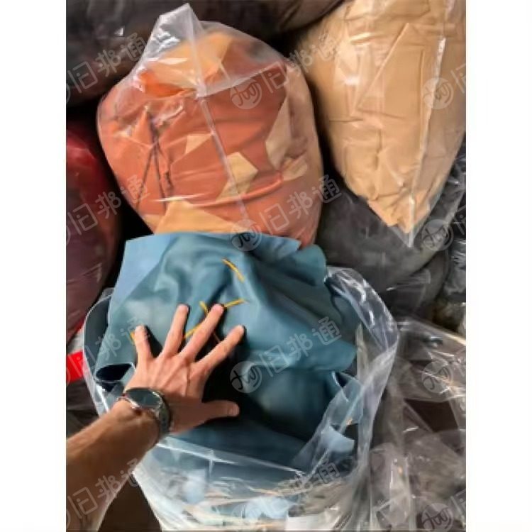 长期大量出售进口真牛皮下脚料,真皮,大皮胚,小皮胚都有,现货600吨