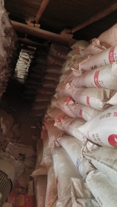 出售水果筐破碎料，现货200吨，黑白蓝三色分装