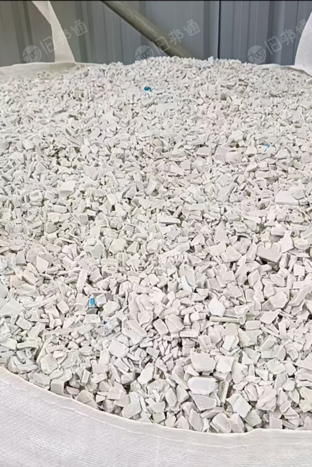 出售水果筐破碎料,白丙沉底料,现货十几吨
