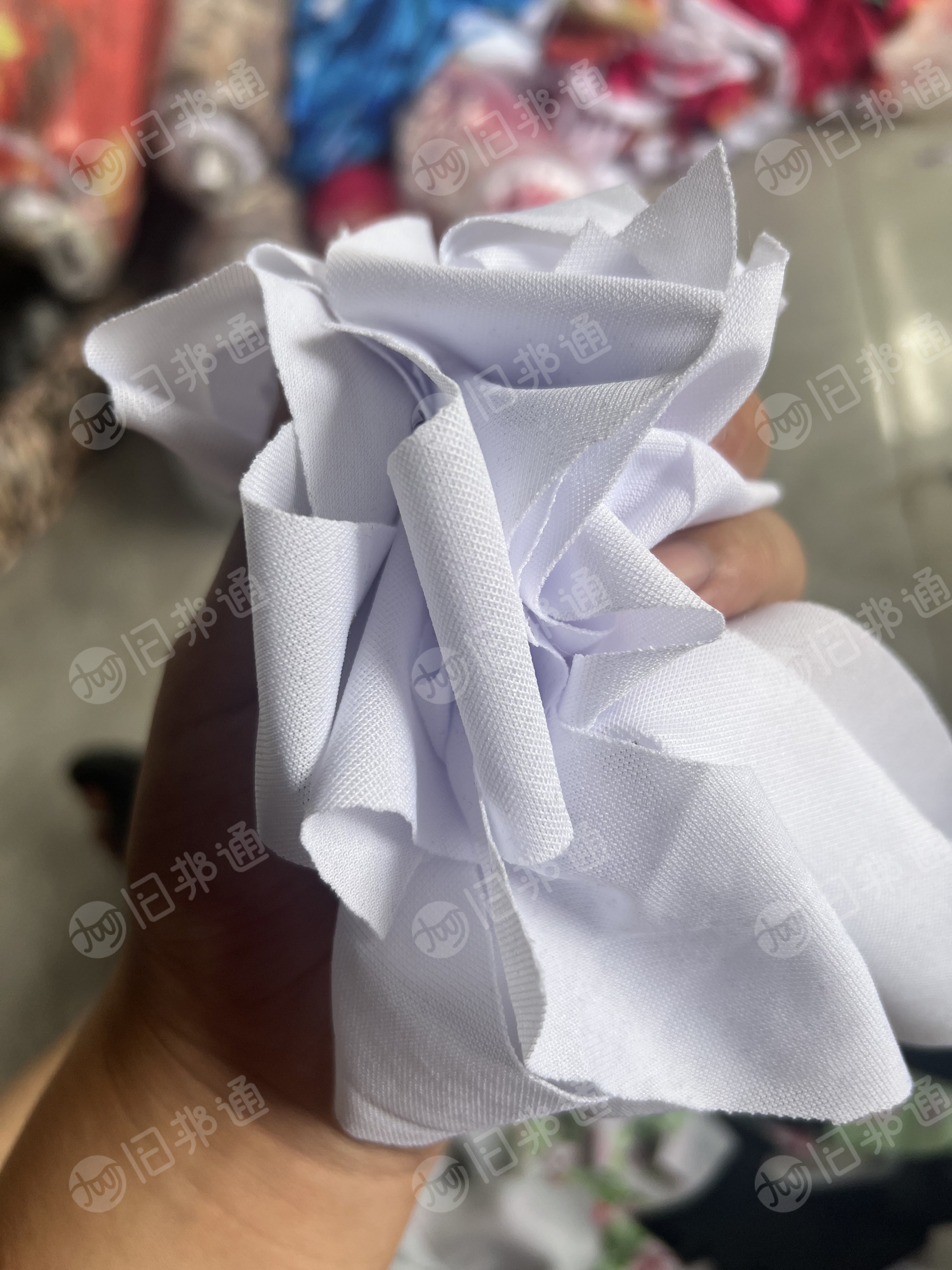 泳装厂长期大量出售泳装裁剪下来的泳衣下脚料,涤氨废布,锦氨废布等
