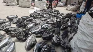 出售保险公司下来的汽车大灯废料