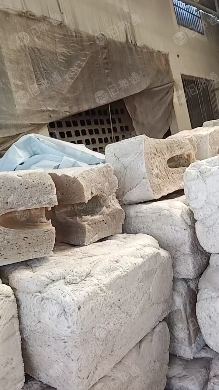 出售热熔块,现货十吨左右