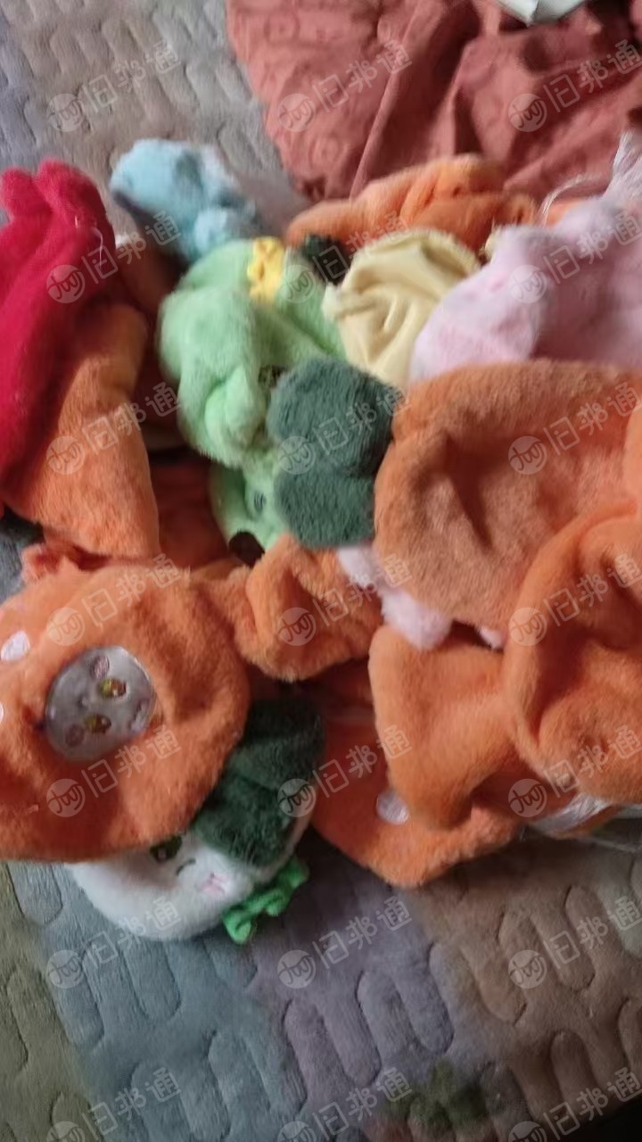 长期出售杂色涤纶废布,毛绒玩具下脚料,纯涤纶