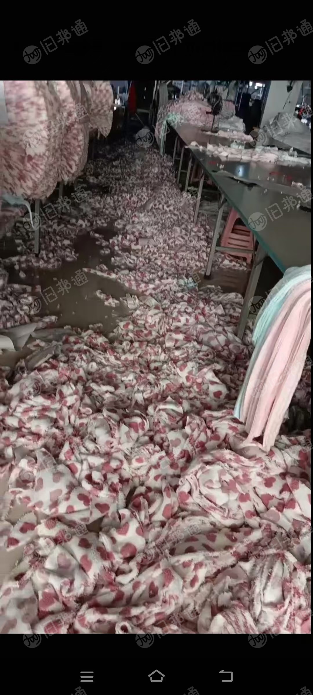 出售服装厂下脚料,拉丝料,各种材质废布,杂色,现货十几吨