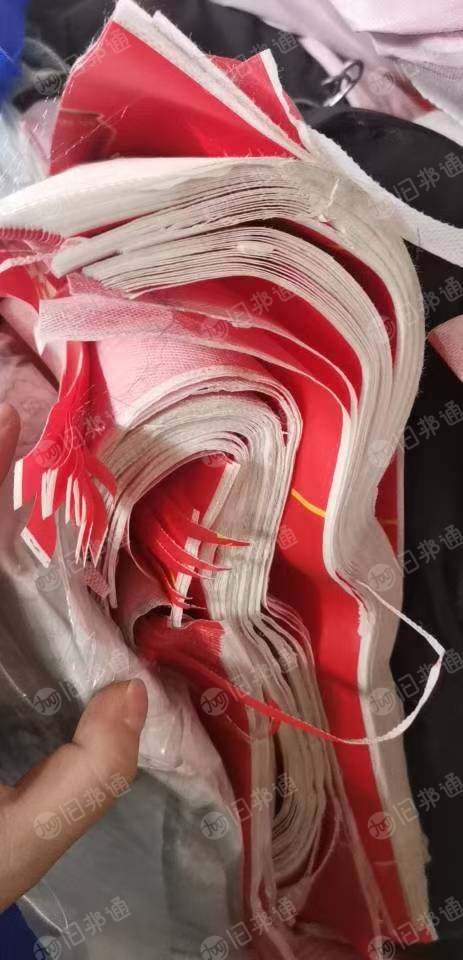 长期出售杂色PP无纺布边角料,全漂料,现货20吨左右,13.75米一挂车,在武汉孝感汉川