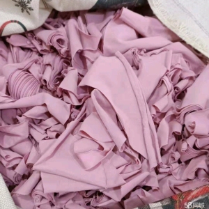 回收各种布料，服装厂辅材，量大从优