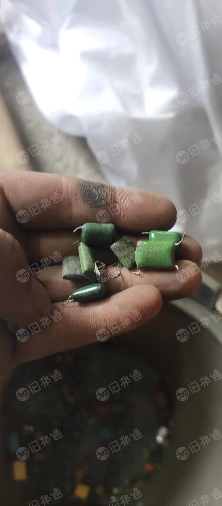 出售涤纶电容,电子元件