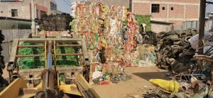 出售编织袋压包，装车价1300，长期有货