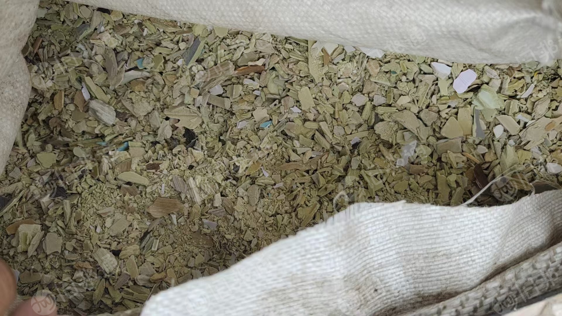 出售各种硬质PVC破碎料,护墙板破碎料,扣板破碎料,大小管破碎料,PVC三级料
