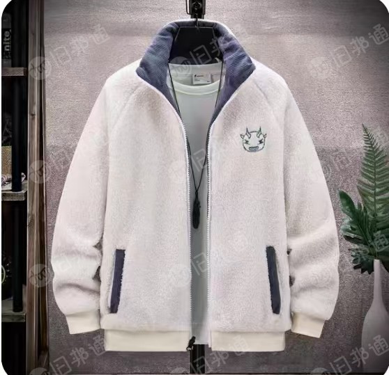 长期出售库存服装,款式不限,数量从几百件到几十万件都有