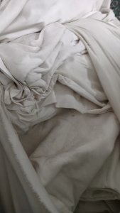 长期出售酒店布草，床单被罩，大白，月供10吨