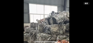 出售pet镀铝膜，厂子在重庆，目前有一挂车货