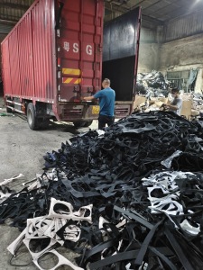 回收eva废料，要求不带皮的，月需要1500吨