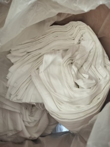 长期大量出售库存布，厂里的货