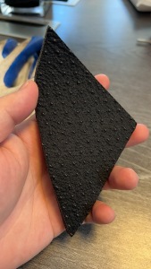 长期大量出售pp汽车内饰边角料，现货有20吨