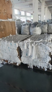出售拆解下来的PE电池膜废料