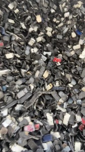 出售pp保险杠破碎料，过过盐水，现货20吨，广东江门厂